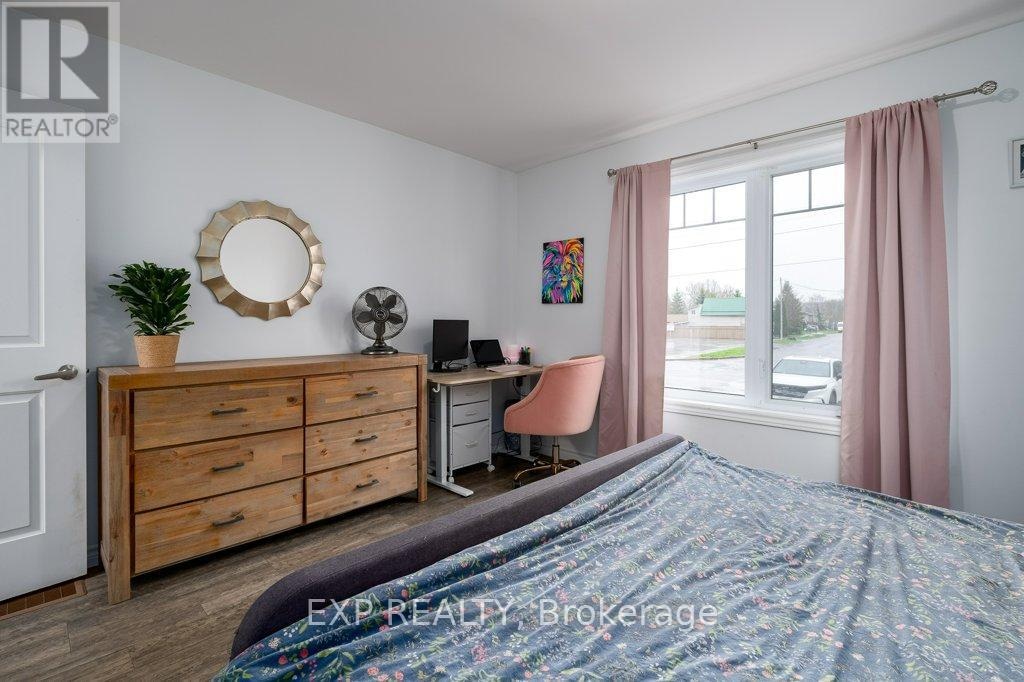 A - 102 Davis Street E, Quinte West, Ontario  K8V 4L1 - Photo 17 - X13058138
