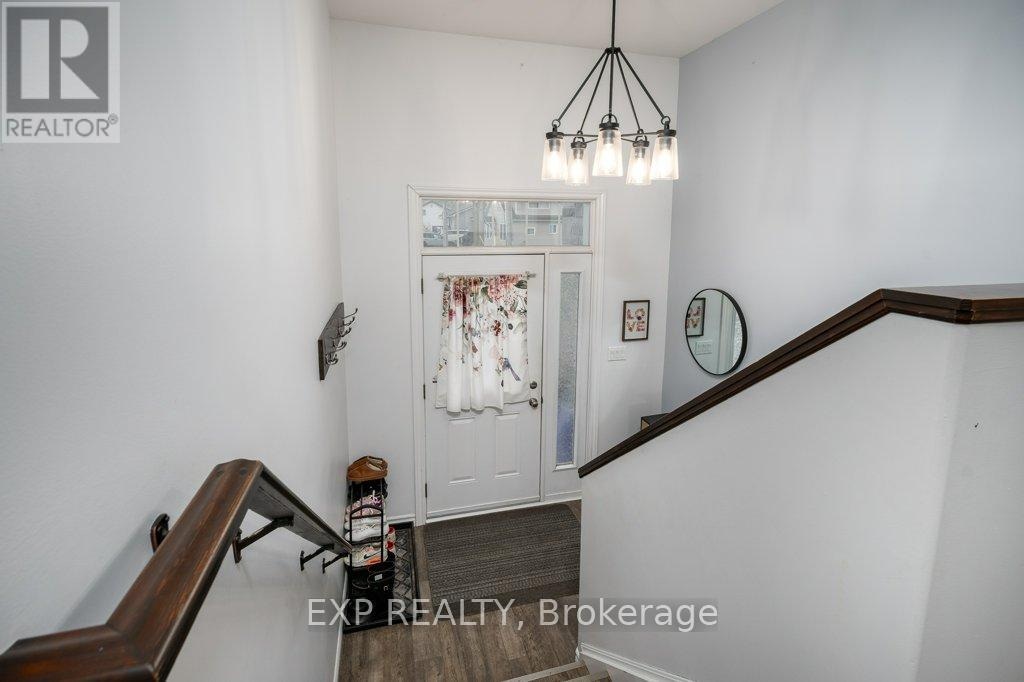 A - 102 Davis Street E, Quinte West, Ontario  K8V 4L1 - Photo 4 - X13058138
