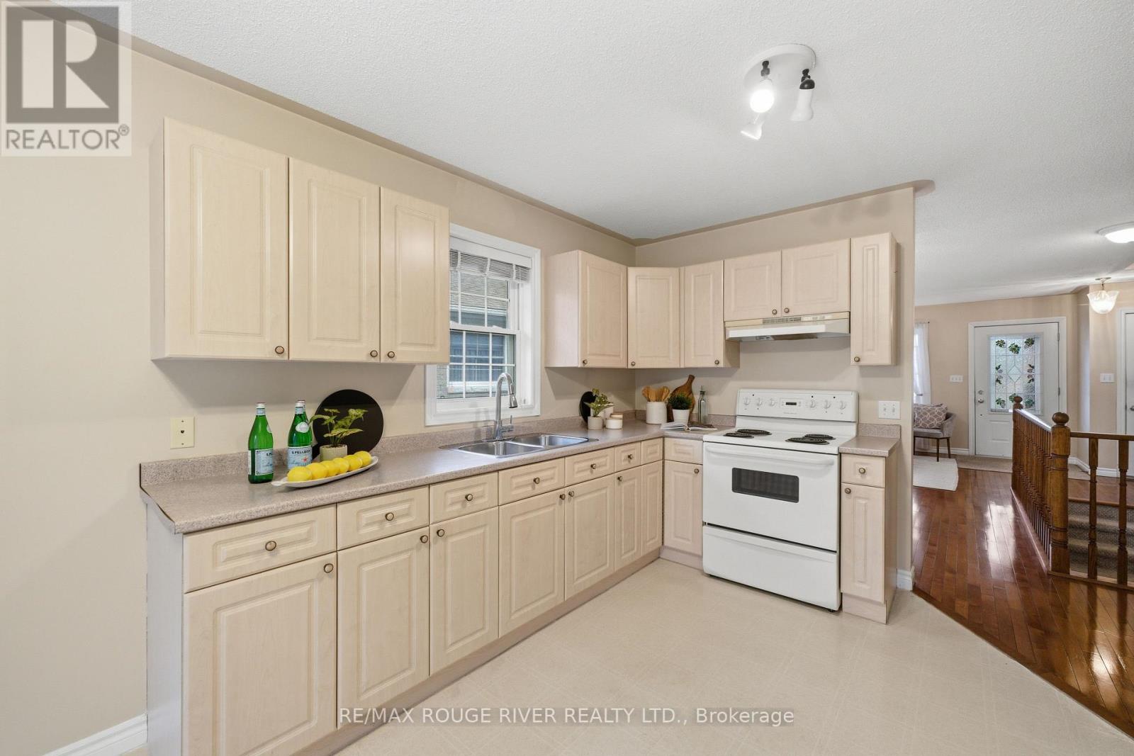 90 Trefusis Street, Port Hope, Ontario L1A 4J2 - Photo 4 - X13058396