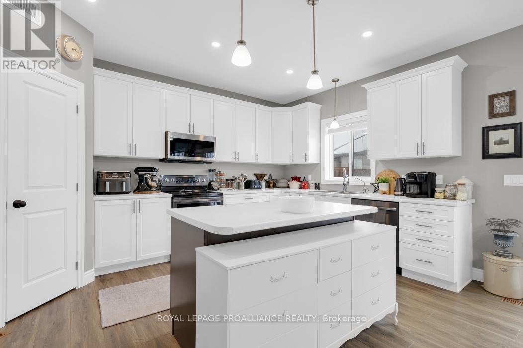 49 Redwood Drive, Belleville, Ontario  K8N 0K3 - Photo 12 - X13020430