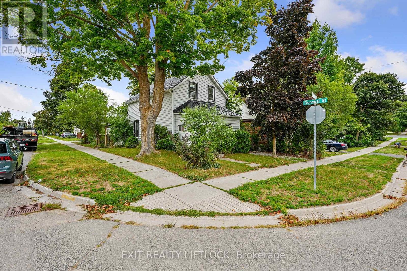 378 London Street, Peterborough, Ontario  K9H 2Z8 - Photo 2 - X12832426