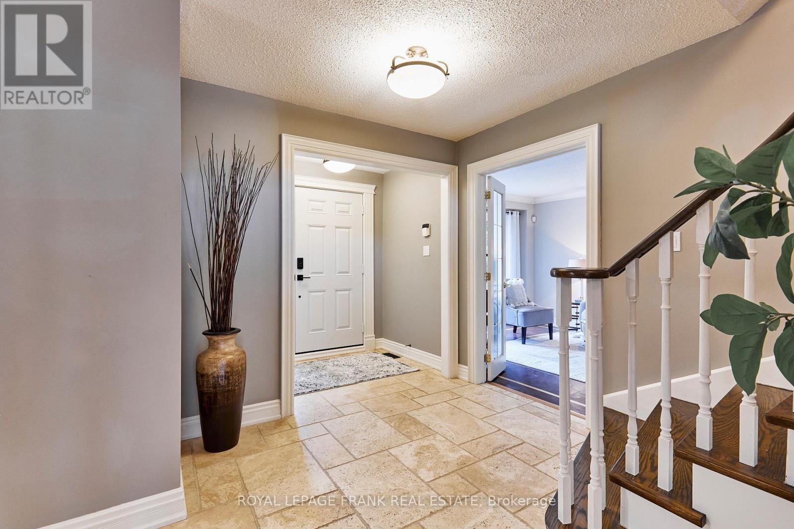 10 Dorman Drive, Whitchurch-Stouffville, Ontario  L4A 6A2 - Photo 11 - N13069356