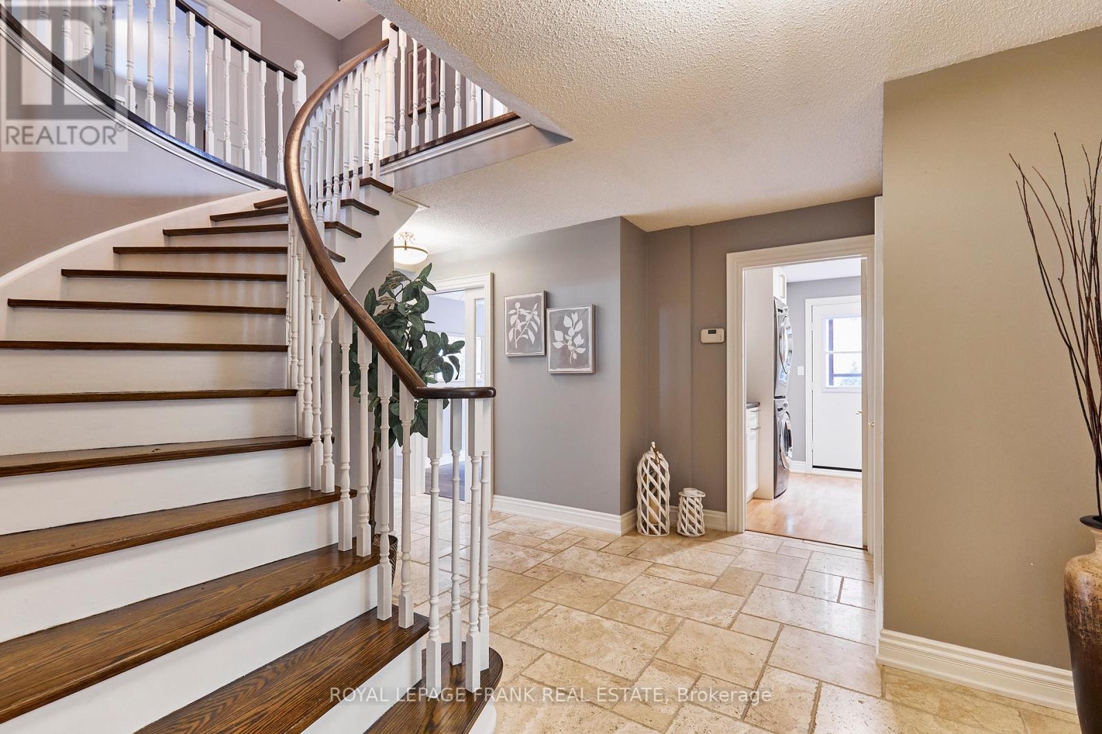 10 Dorman Drive, Whitchurch-Stouffville, Ontario  L4A 6A2 - Photo 12 - N13069356