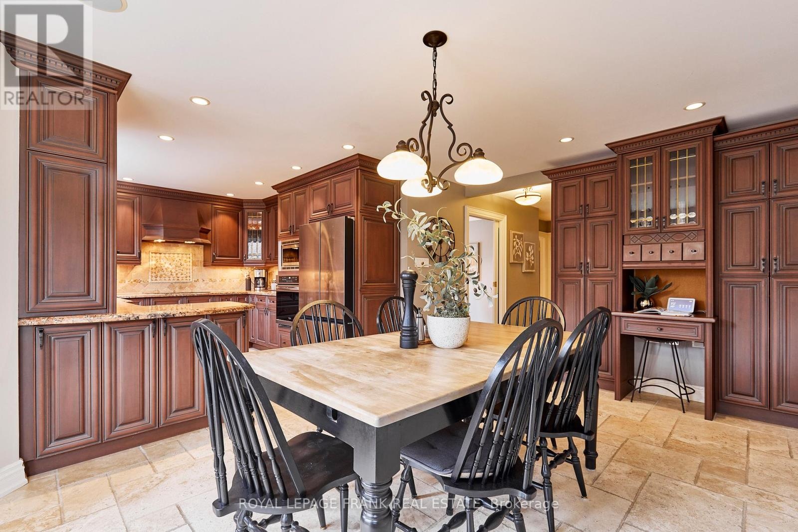 10 Dorman Drive, Whitchurch-Stouffville, Ontario  L4A 6A2 - Photo 19 - N13069356