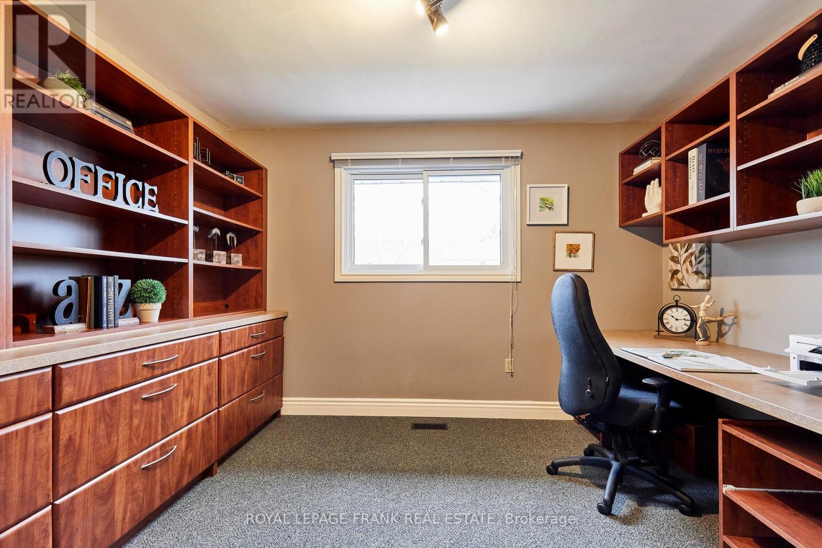 10 Dorman Drive, Whitchurch-Stouffville, Ontario  L4A 6A2 - Photo 37 - N13069356