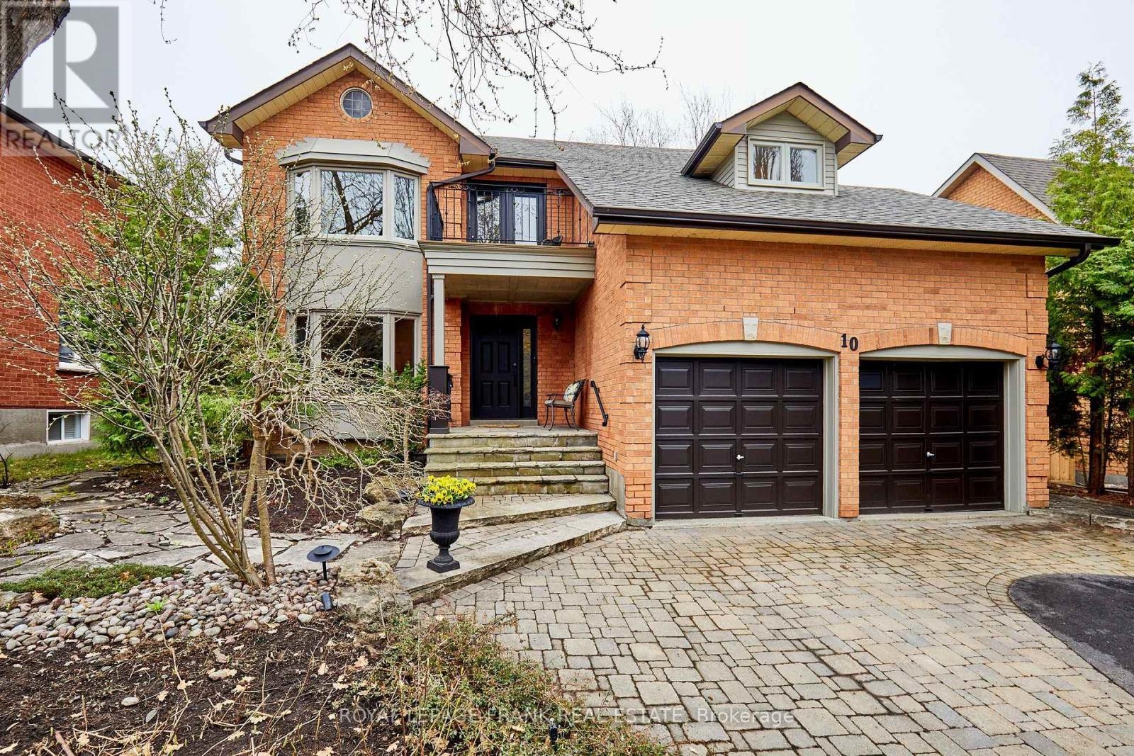 10 Dorman Drive, Whitchurch-Stouffville, Ontario  L4A 6A2 - Photo 4 - N13069356