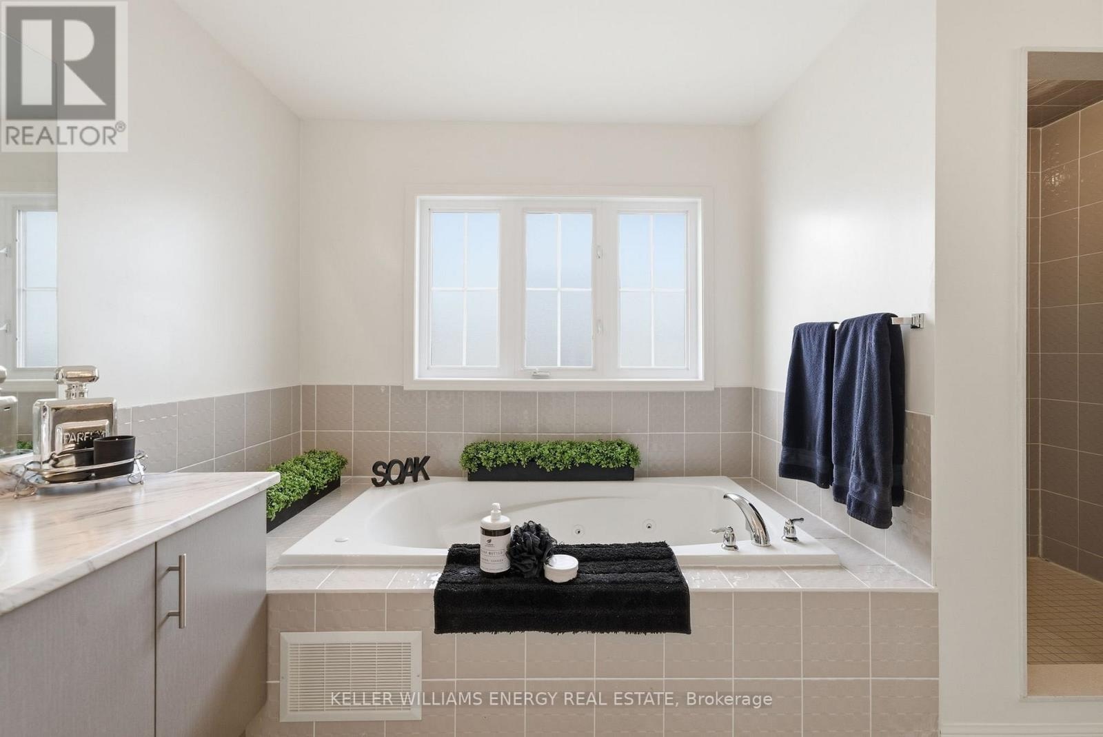 27 Don Hadden Crescent, Brock, Ontario  L0C 1H0 - Photo 24 - N13072466