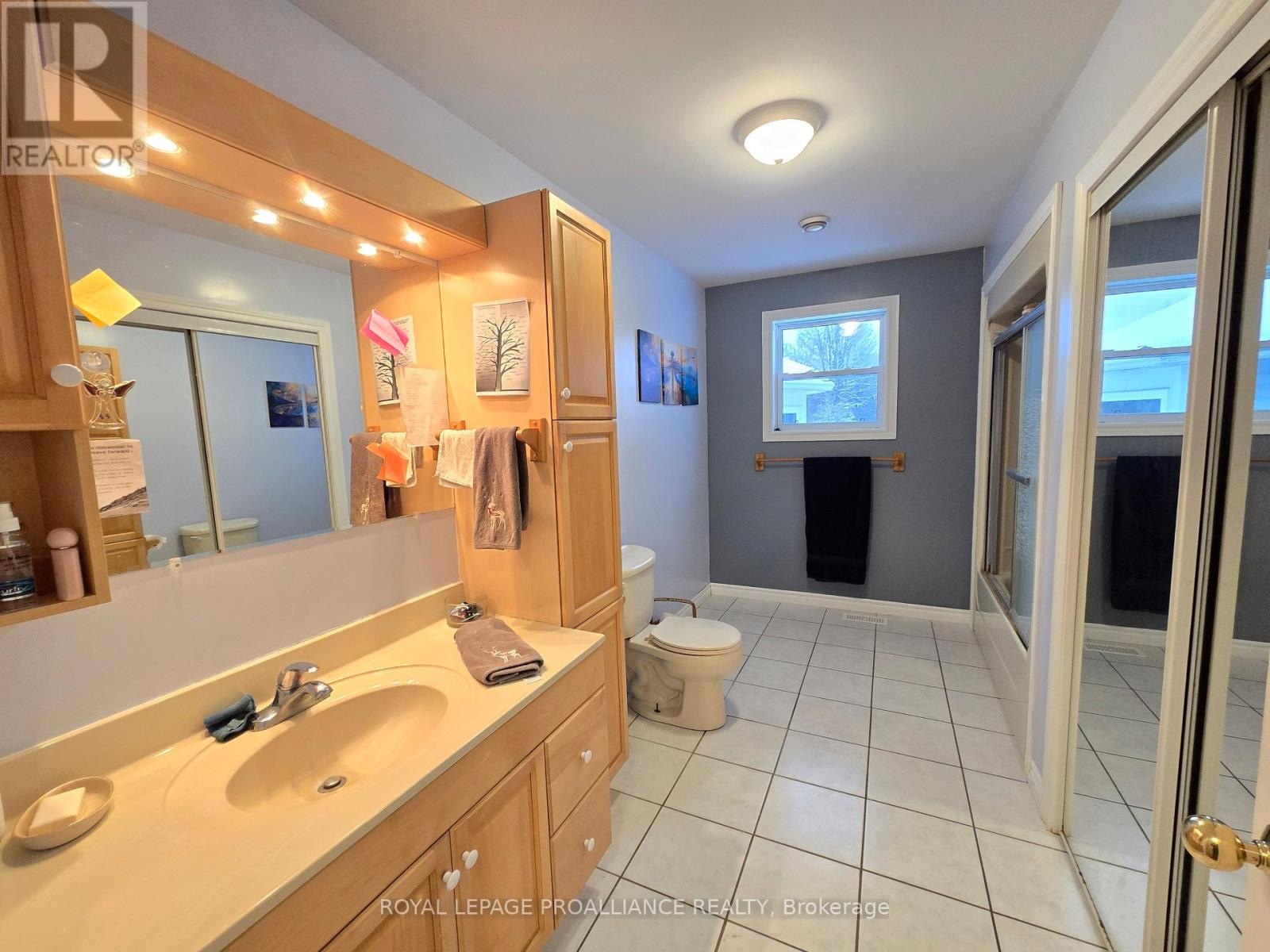 118 Hubbs Road, Prince Edward County, Ontario  K0K 1A0 - Photo 15 - X12774598