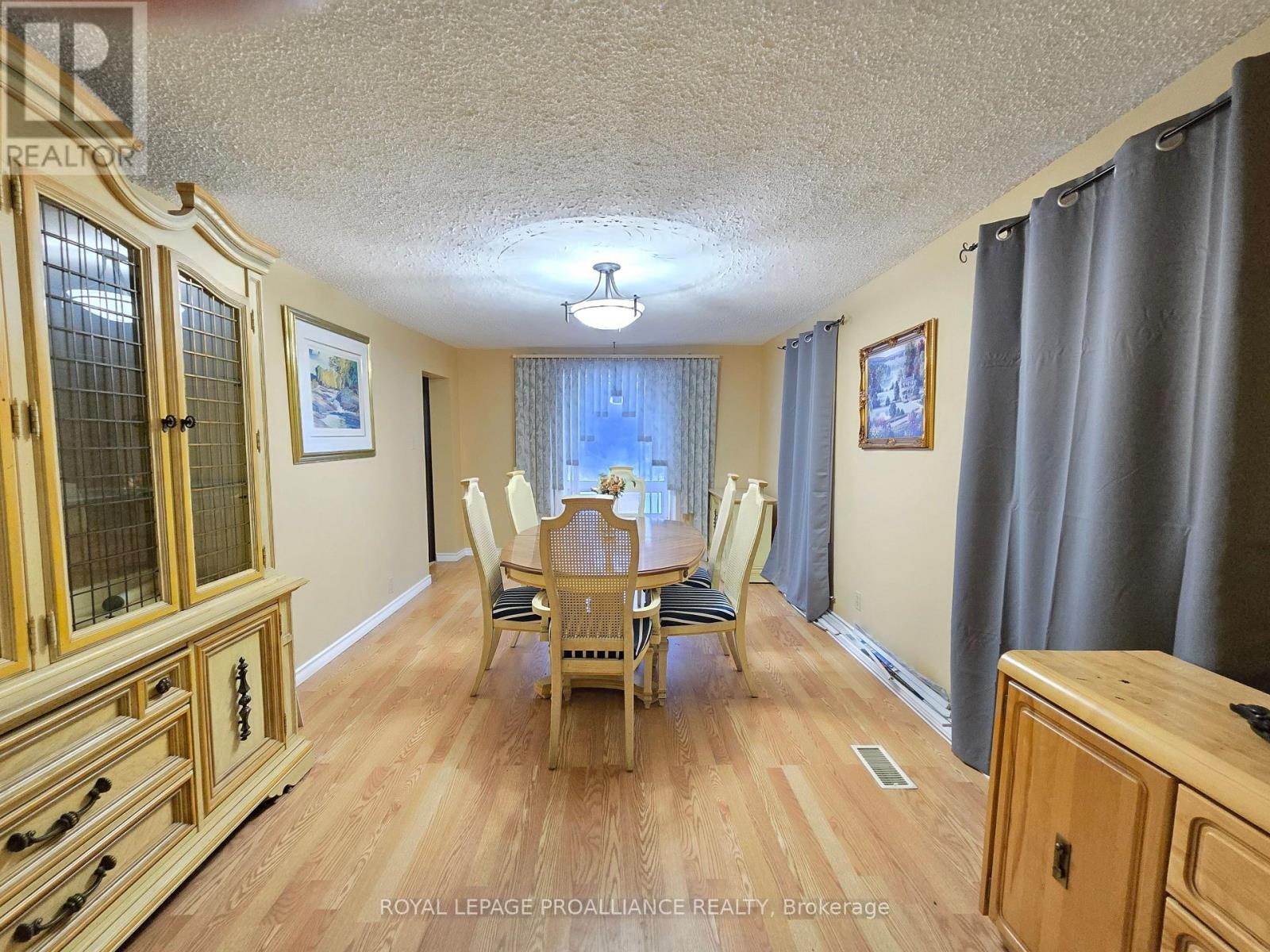 118 Hubbs Road, Prince Edward County, Ontario  K0K 1A0 - Photo 7 - X12774598