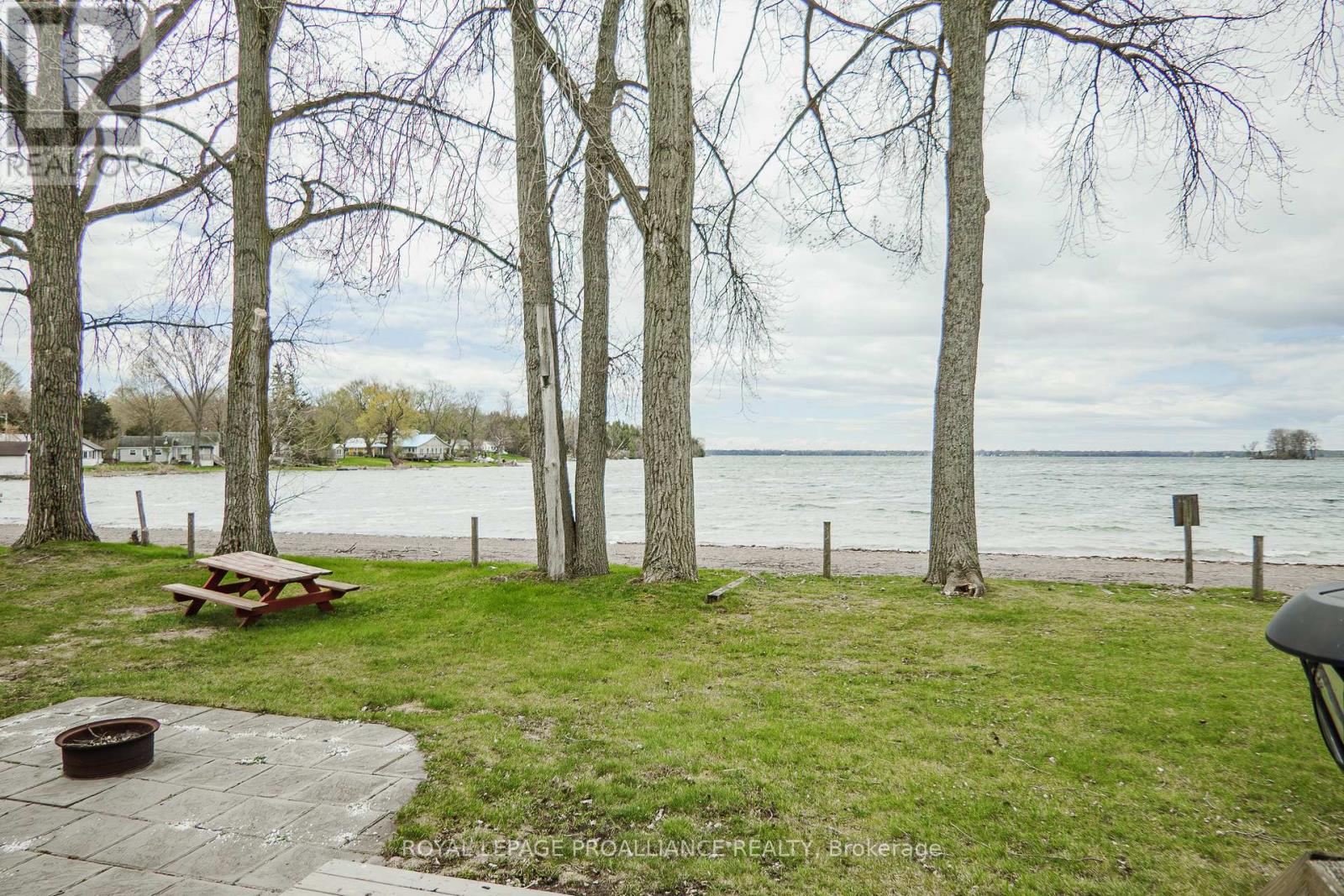 486 County Rd 18 - 19 Beachview Lane, Prince Edward County, Ontario  K0K 2T0 - Photo 40 - X13080040
