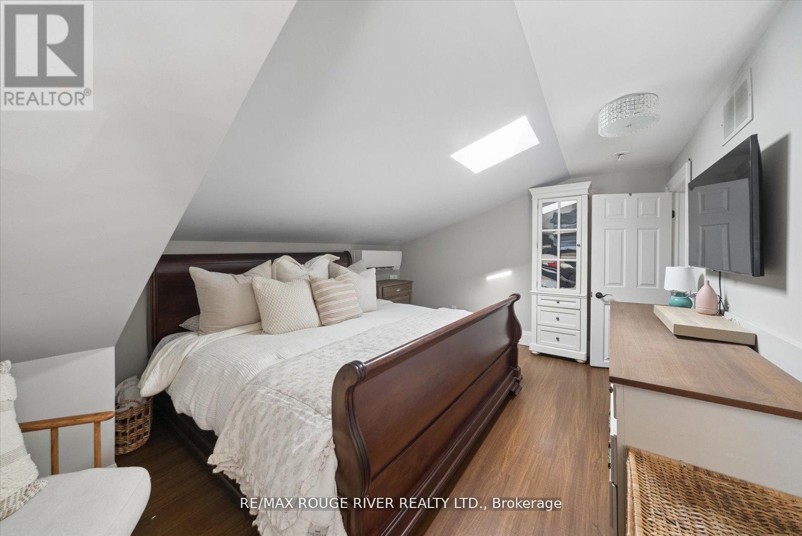 28 Columbus Road E, Oshawa, Ontario  L1H 7K4 - Photo 25 - E13074156