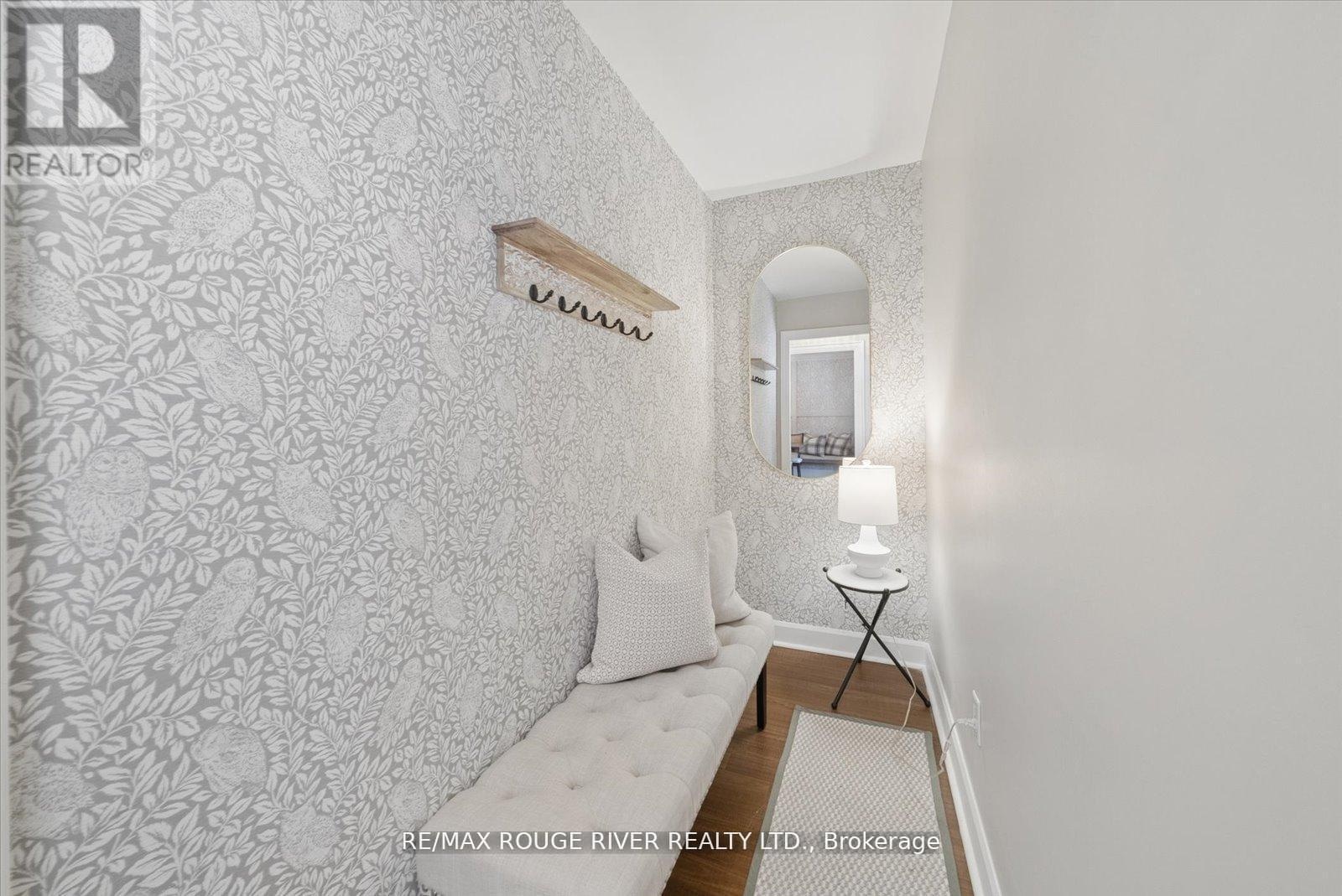 28 Columbus Road E, Oshawa, Ontario  L1H 7K4 - Photo 7 - E13074156