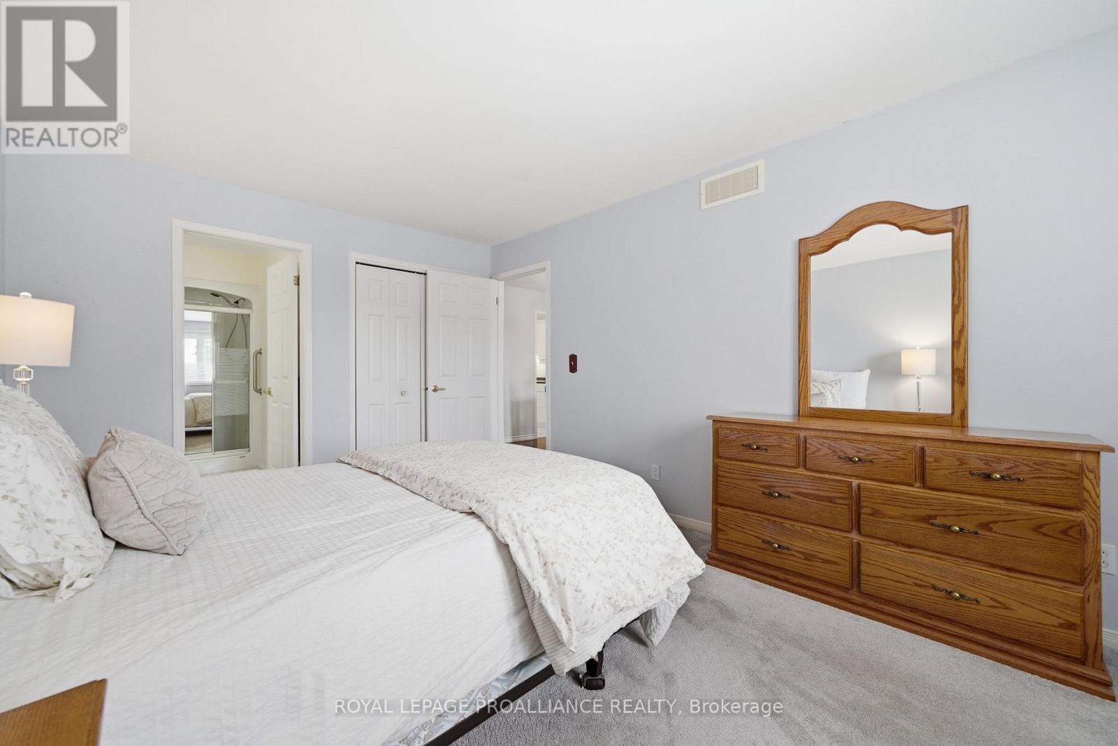 17 Pinegrove Court, Belleville, Ontario K8N 5X9 - Photo 23 - X12919198