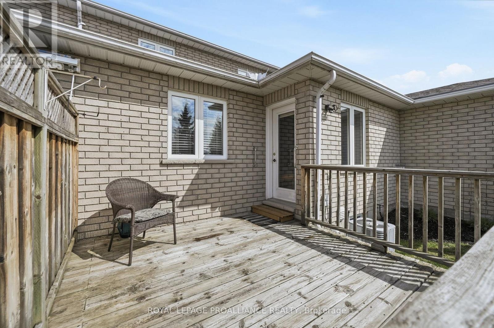 17 Pinegrove Court, Belleville, Ontario K8N 5X9 - Photo 35 - X12919198