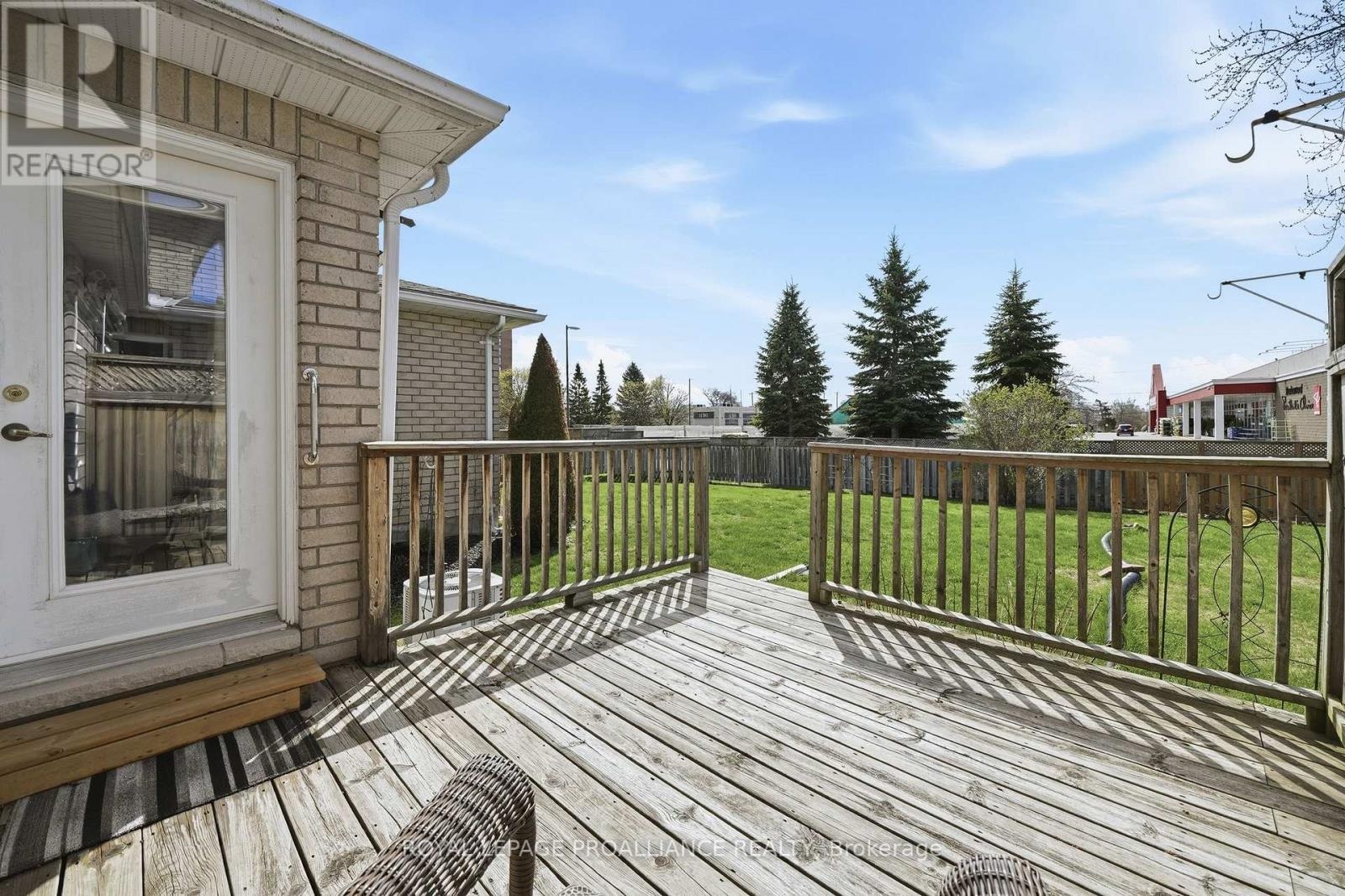 17 Pinegrove Court, Belleville, Ontario K8N 5X9 - Photo 34 - X12919198