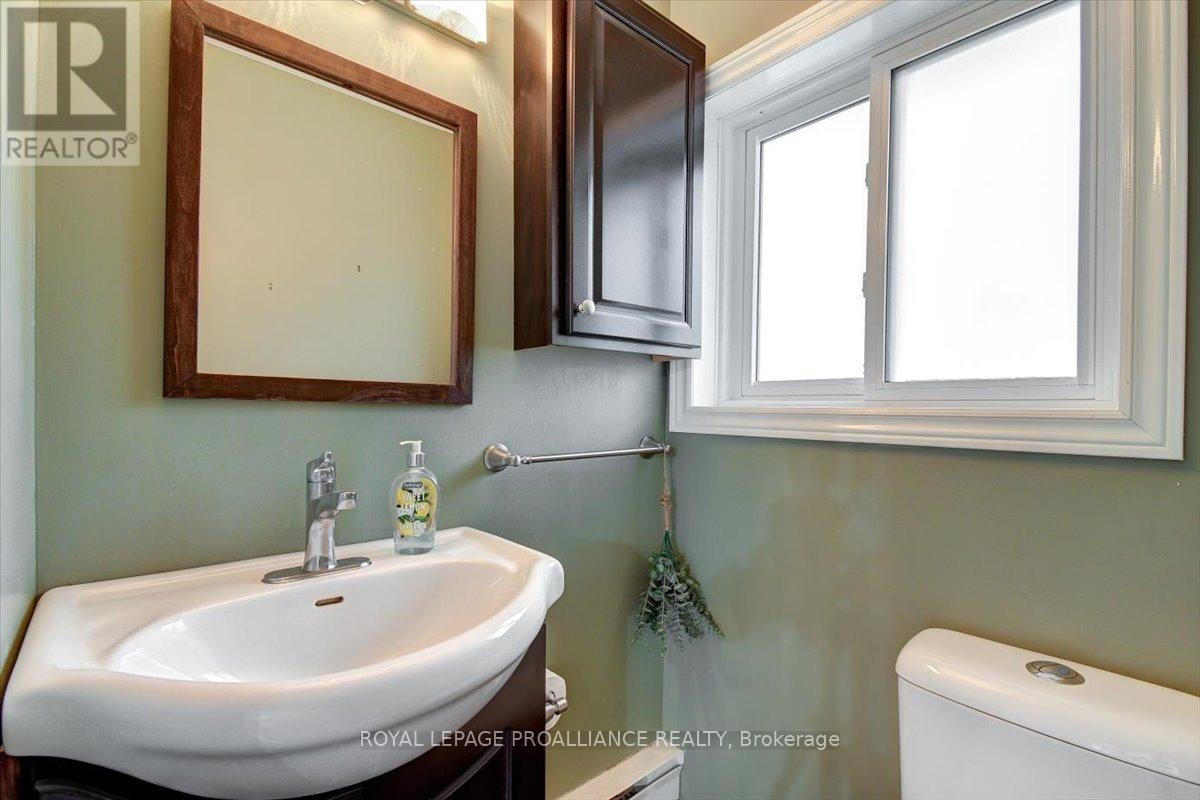 1407 Spooks Bay Lane, Highlands East, Ontario  K0L 1A0 - Photo 13 - X13082710