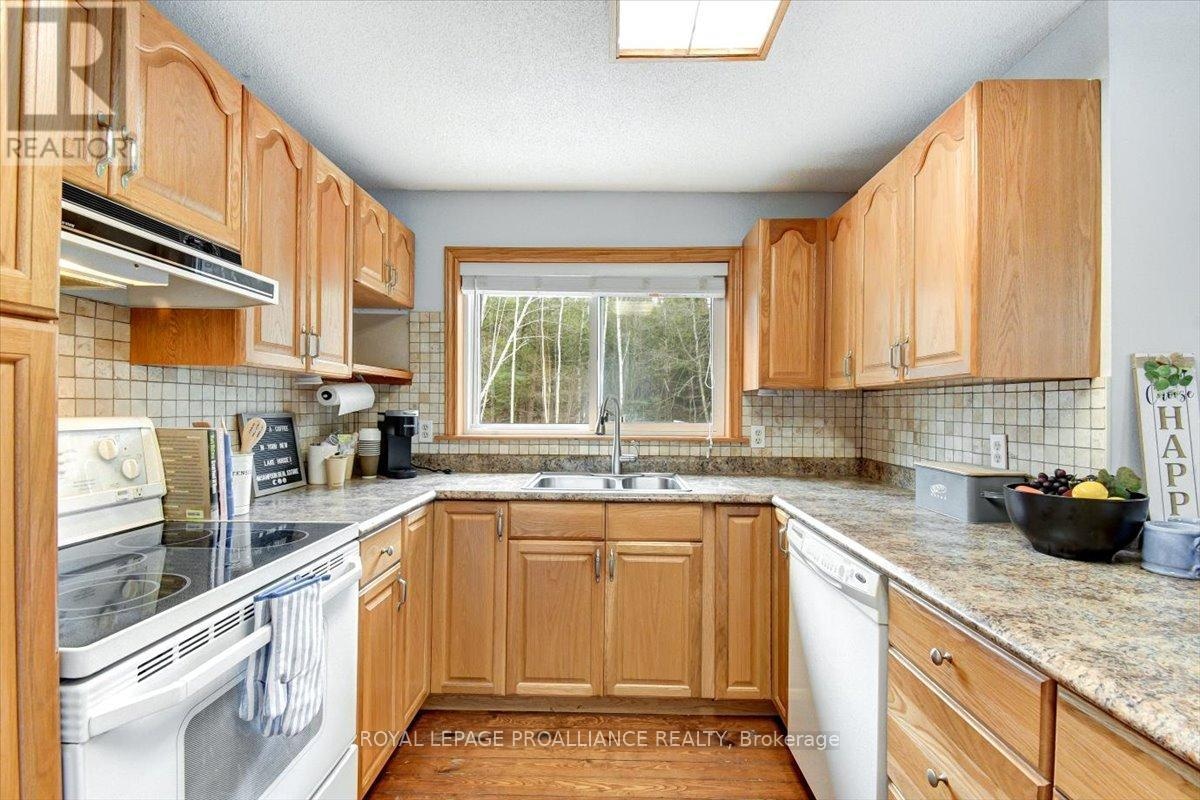 1407 Spooks Bay Lane, Highlands East, Ontario  K0L 1A0 - Photo 9 - X13082710