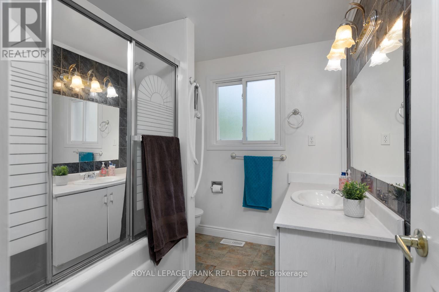 42 - 700 Harmony Road N, Oshawa, Ontario  L1K 1S2 - Photo 23 - E13082918