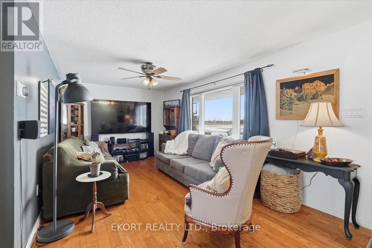 428 Hunt Road, Tweed, Ontario  K0K 3J0 - Photo 6 - X12873896
