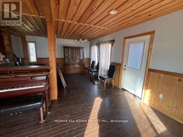 211 Burnt River Road, Kawartha Lakes, Ontario K0M 1C0 - Photo 8 - X12782122