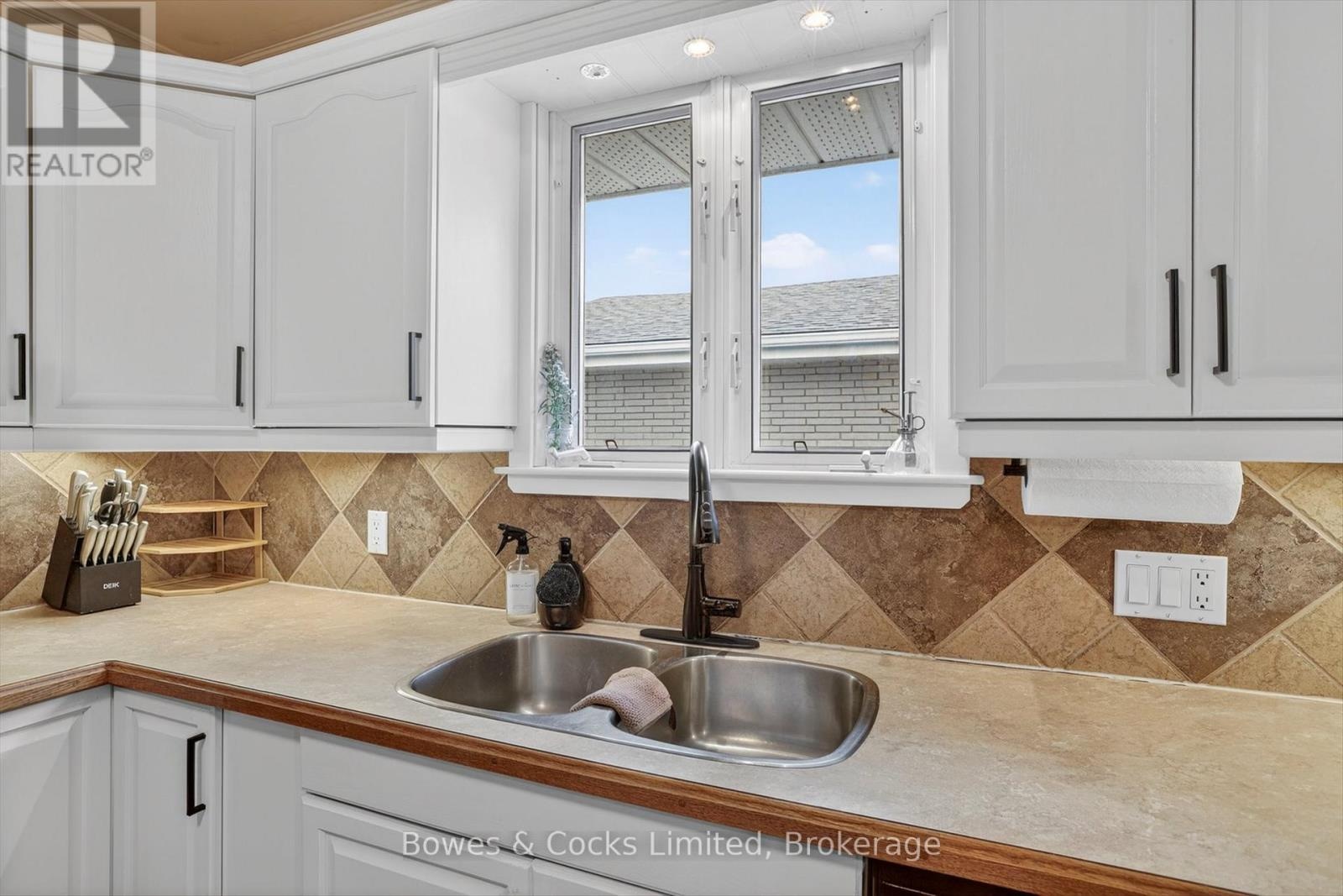 832 Cameron Street, Peterborough, Ontario  K9J 4A3 - Photo 15 - X13094934