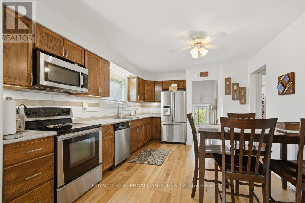 86 Store Street, Quinte West, Ontario K8V 4J2 - Photo 14 - X13099038