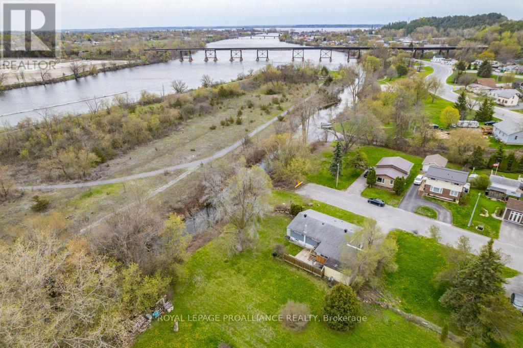 86 Store Street, Quinte West, Ontario K8V 4J2 - Photo 8 - X13099038