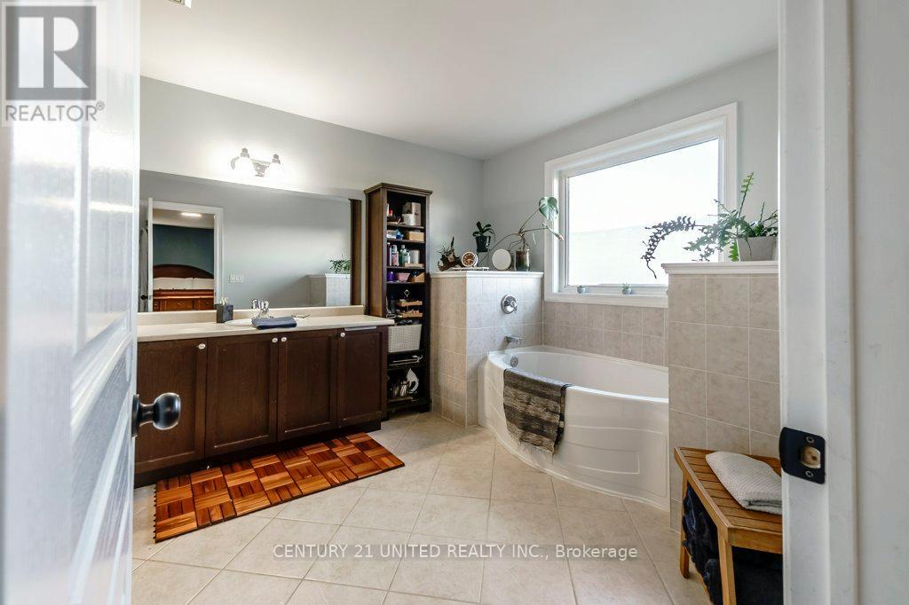 810 Hargrove Trail, Peterborough, Ontario  K9L 0B6 - Photo 15 - X13104030