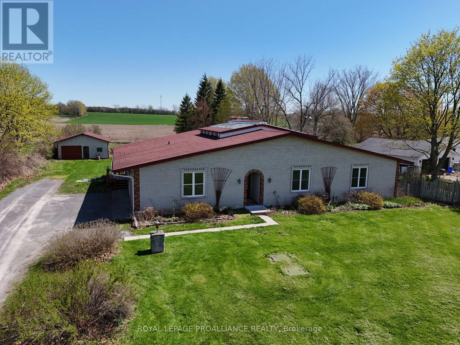 138 Massassauga Road, Prince Edward County, Ontario  K8N 4Z7 - Photo 3 - X13110748