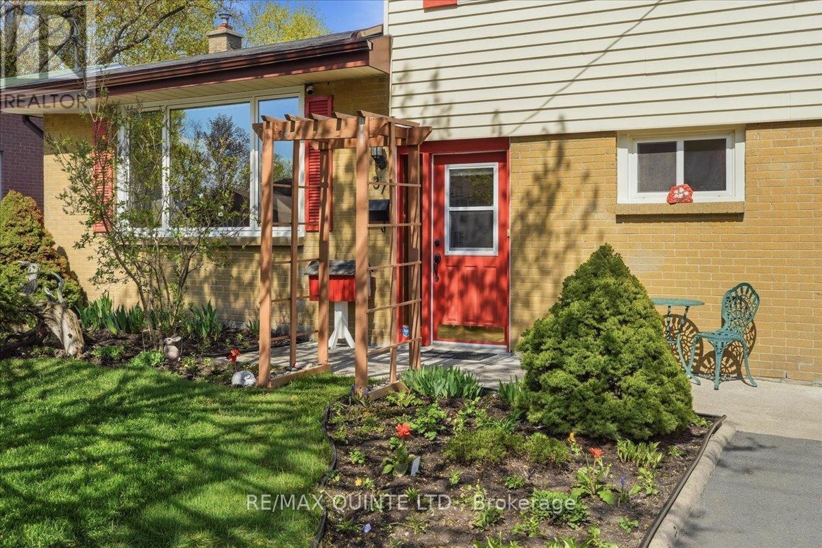 37 Linton Park Road, Belleville, Ontario  K8N 4K7 - Photo 4 - X13110786