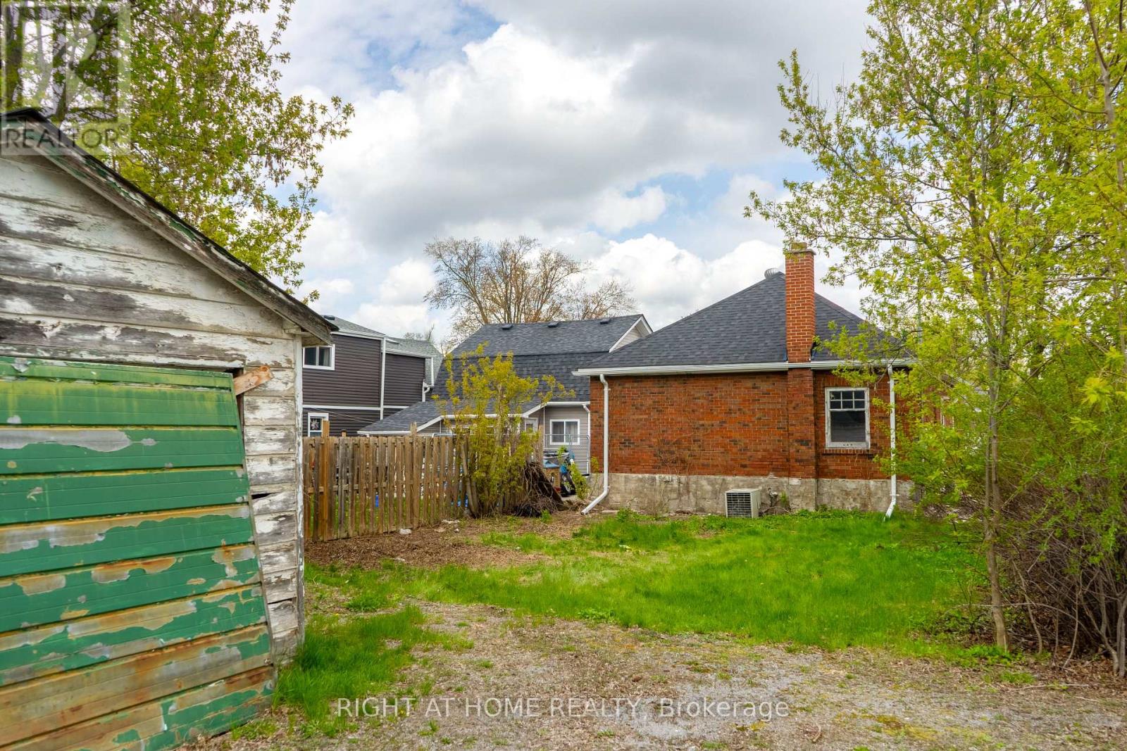 727 Payne Street, Peterborough, Ontario K9J 2Z9 - Photo 2 - X13112440