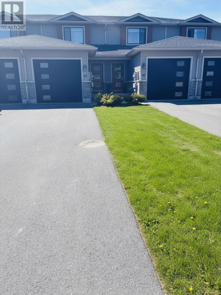 53 RIDGEWAY PLACE, Belleville, Ontario