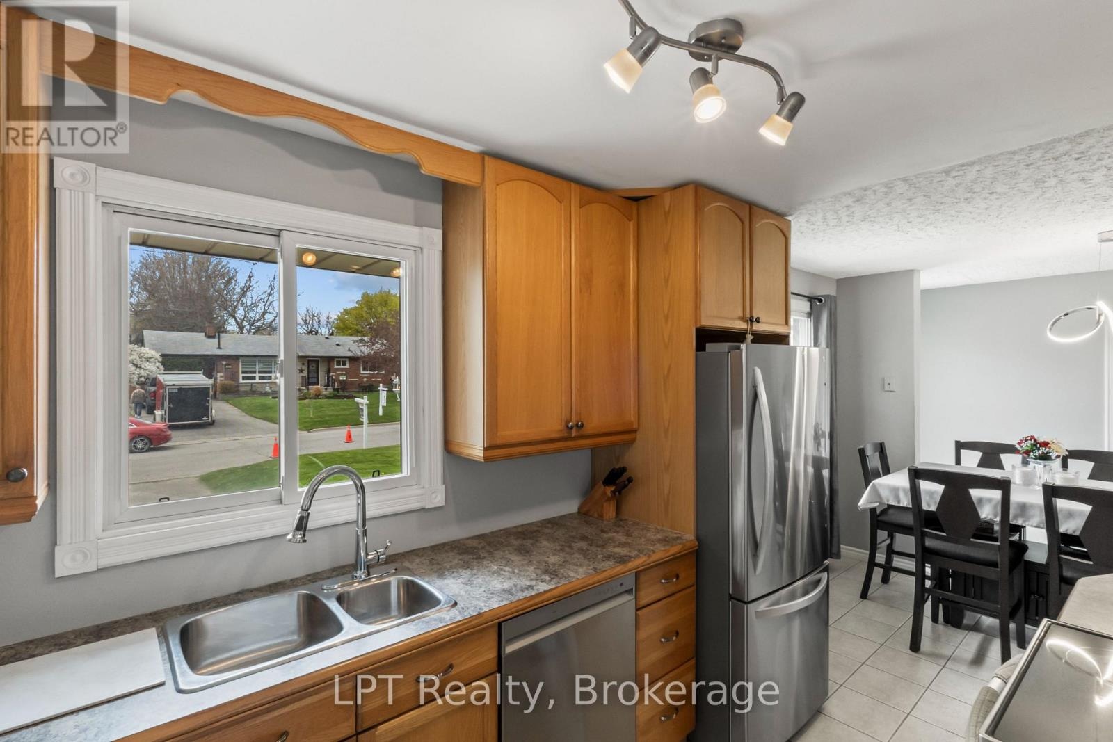 519 Rosmere Street, Oshawa, Ontario  L1J 5H5 - Photo 15 - E13113854
