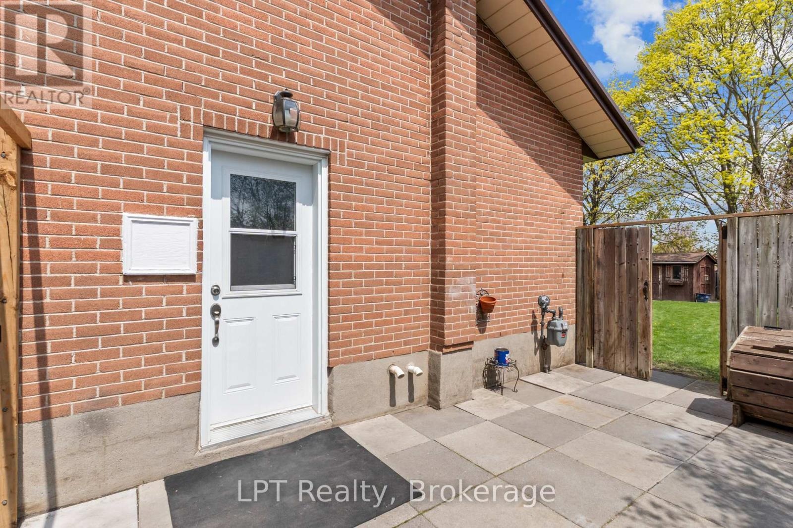 519 Rosmere Street, Oshawa, Ontario  L1J 5H5 - Photo 5 - E13113854