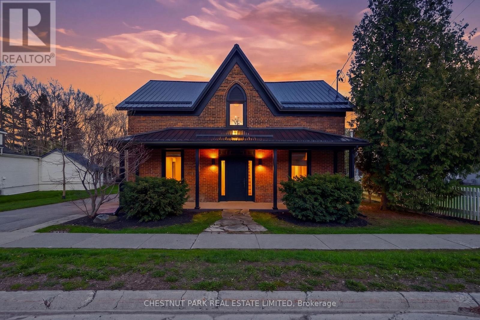 335 Wellington Main Street, Prince Edward County, Ontario  K0K 3L0 - Photo 2 - X13115978
