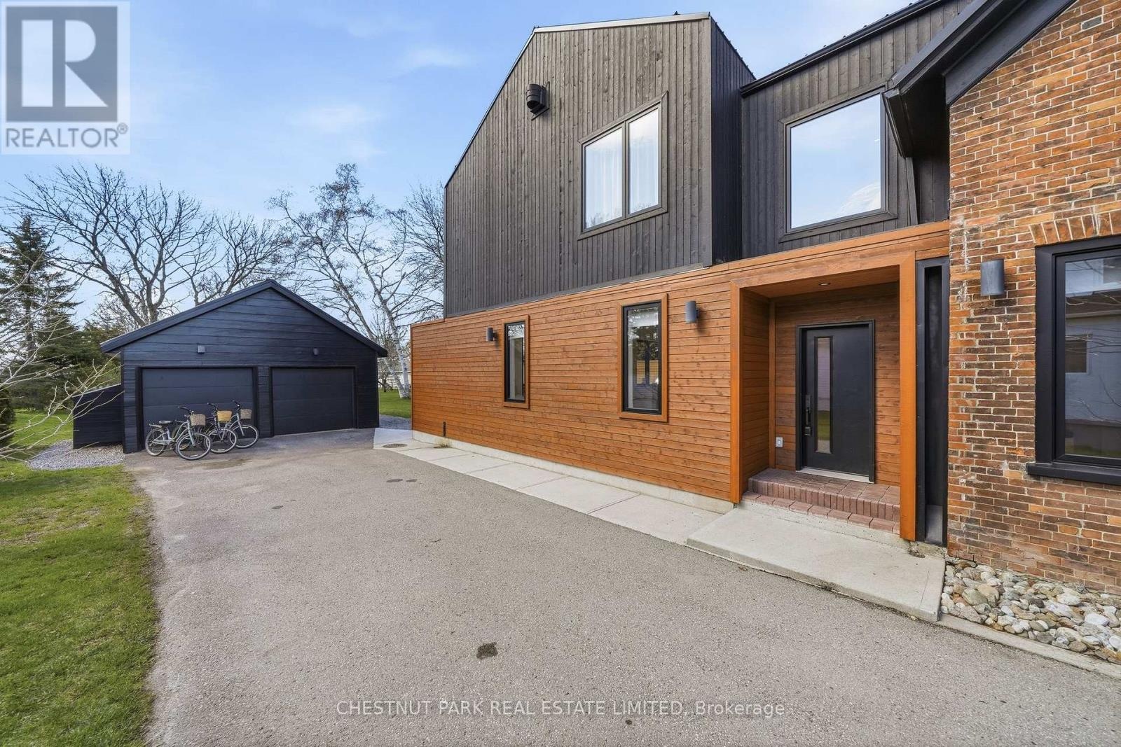 335 Wellington Main Street, Prince Edward County, Ontario  K0K 3L0 - Photo 4 - X13115978