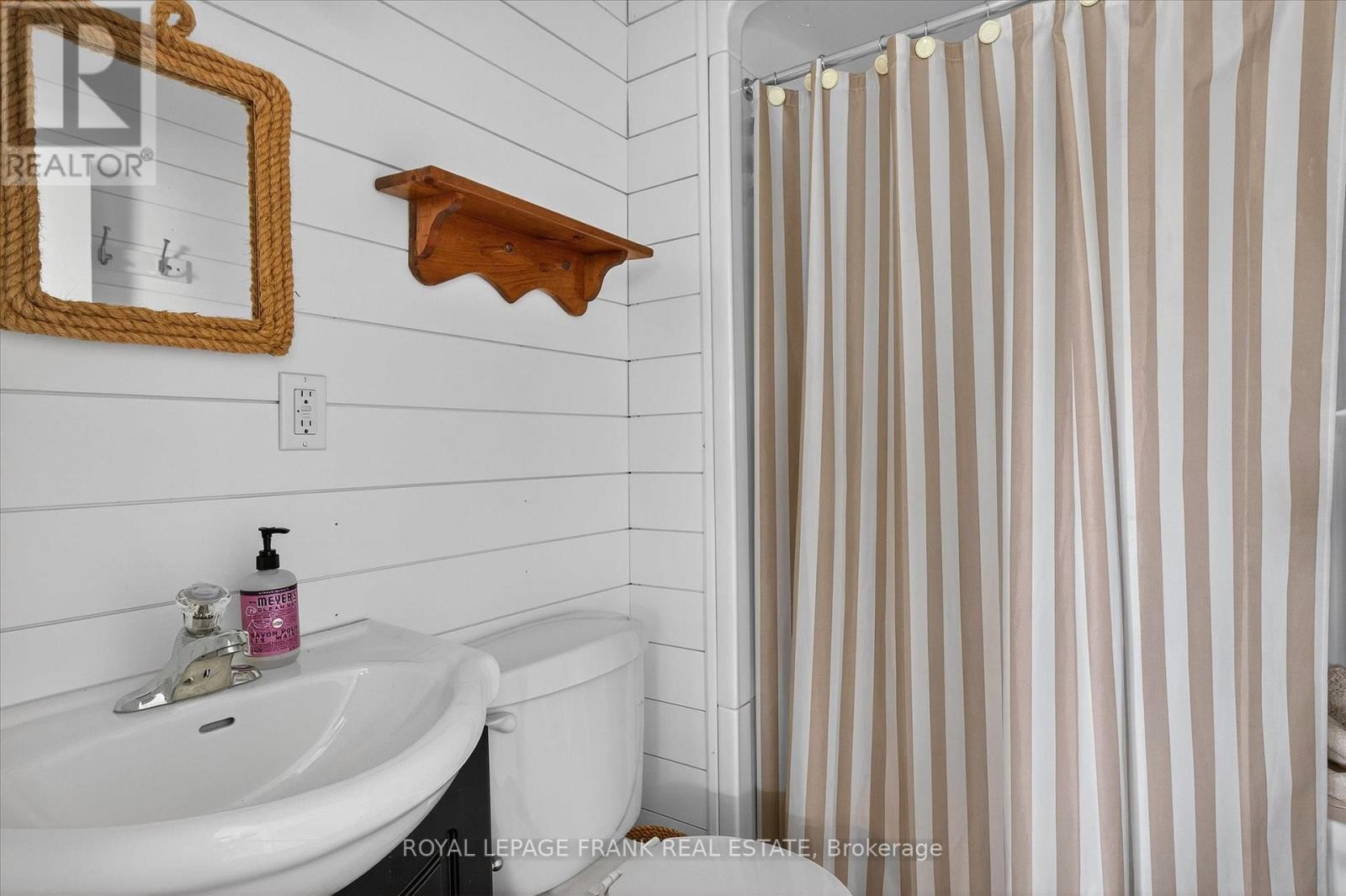 1702 South Bayshore Road W, Douro-Dummer, Ontario  K0L 2H0 - Photo 21 - X13120714