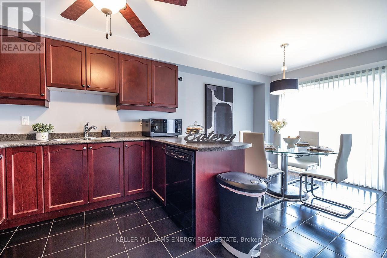 49 Harkness Drive, Whitby, Ontario  L1R 0C5 - Photo 21 - E13121088
