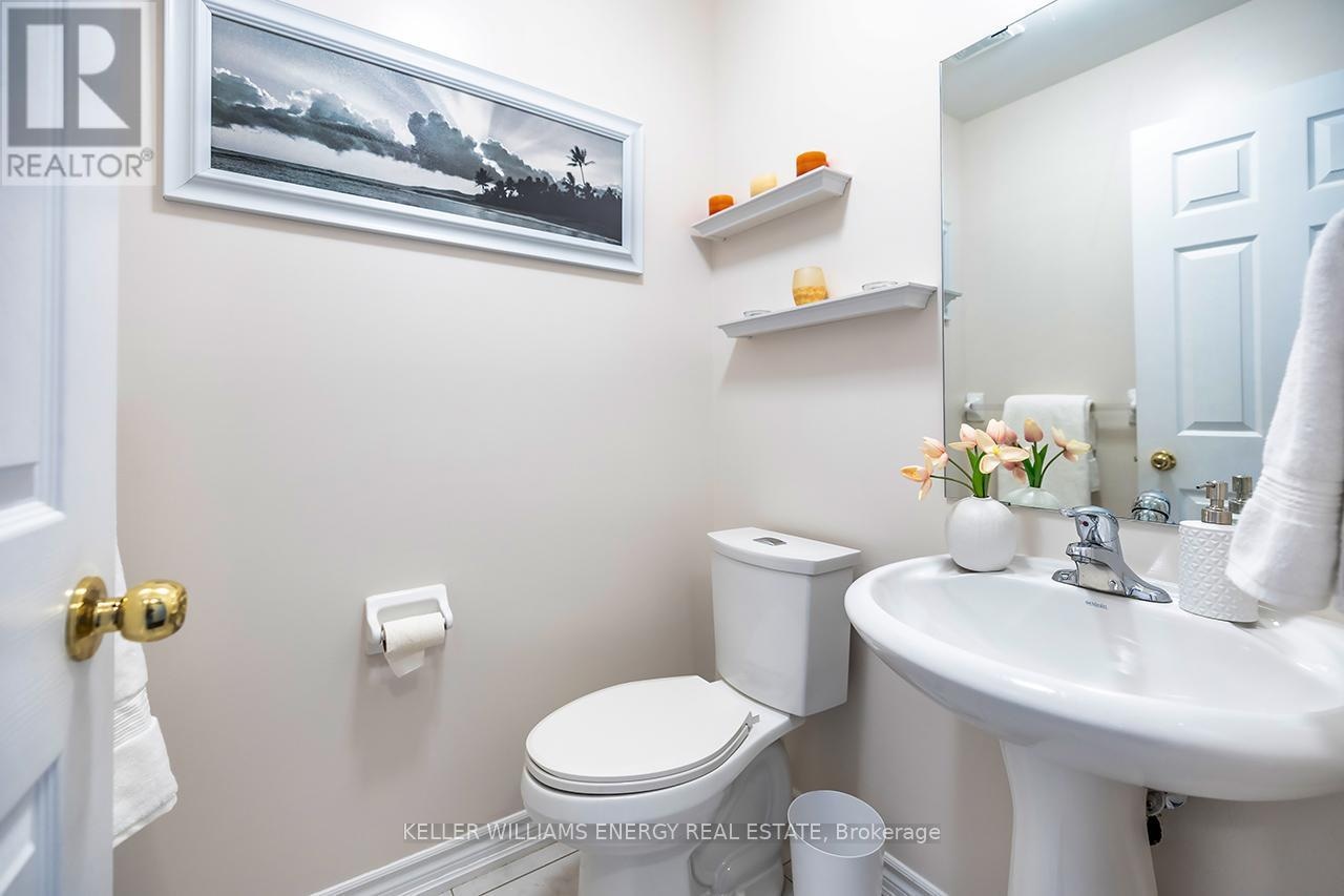 49 Harkness Drive, Whitby, Ontario  L1R 0C5 - Photo 22 - E13121088