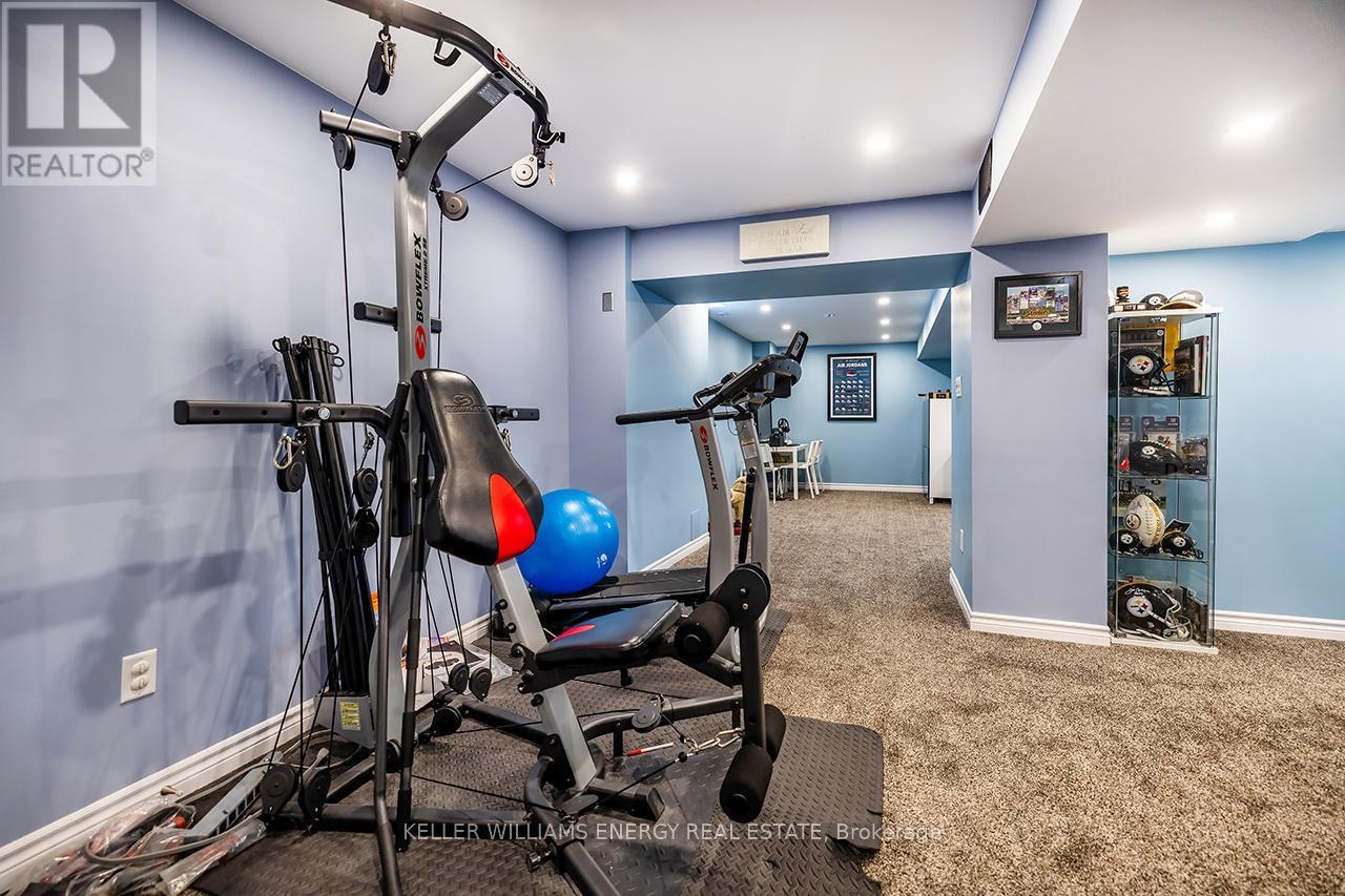49 Harkness Drive, Whitby, Ontario  L1R 0C5 - Photo 37 - E13121088