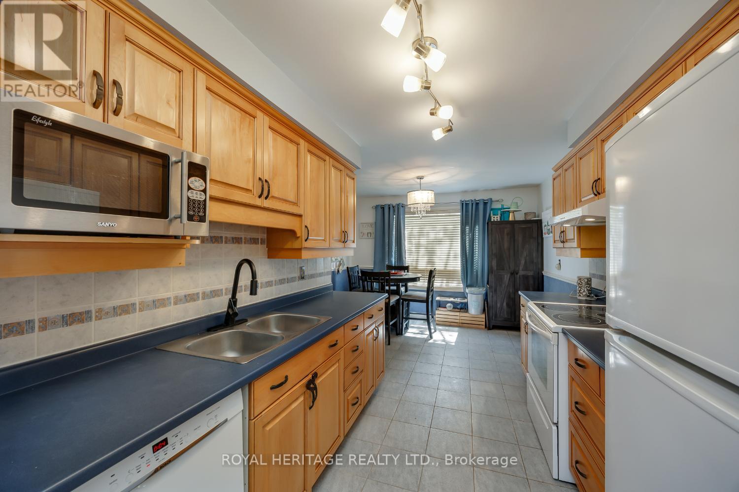 14 - 1640 Nichol Avenue S, Whitby, Ontario  L1N 8P6 - Photo 12 - E13122926