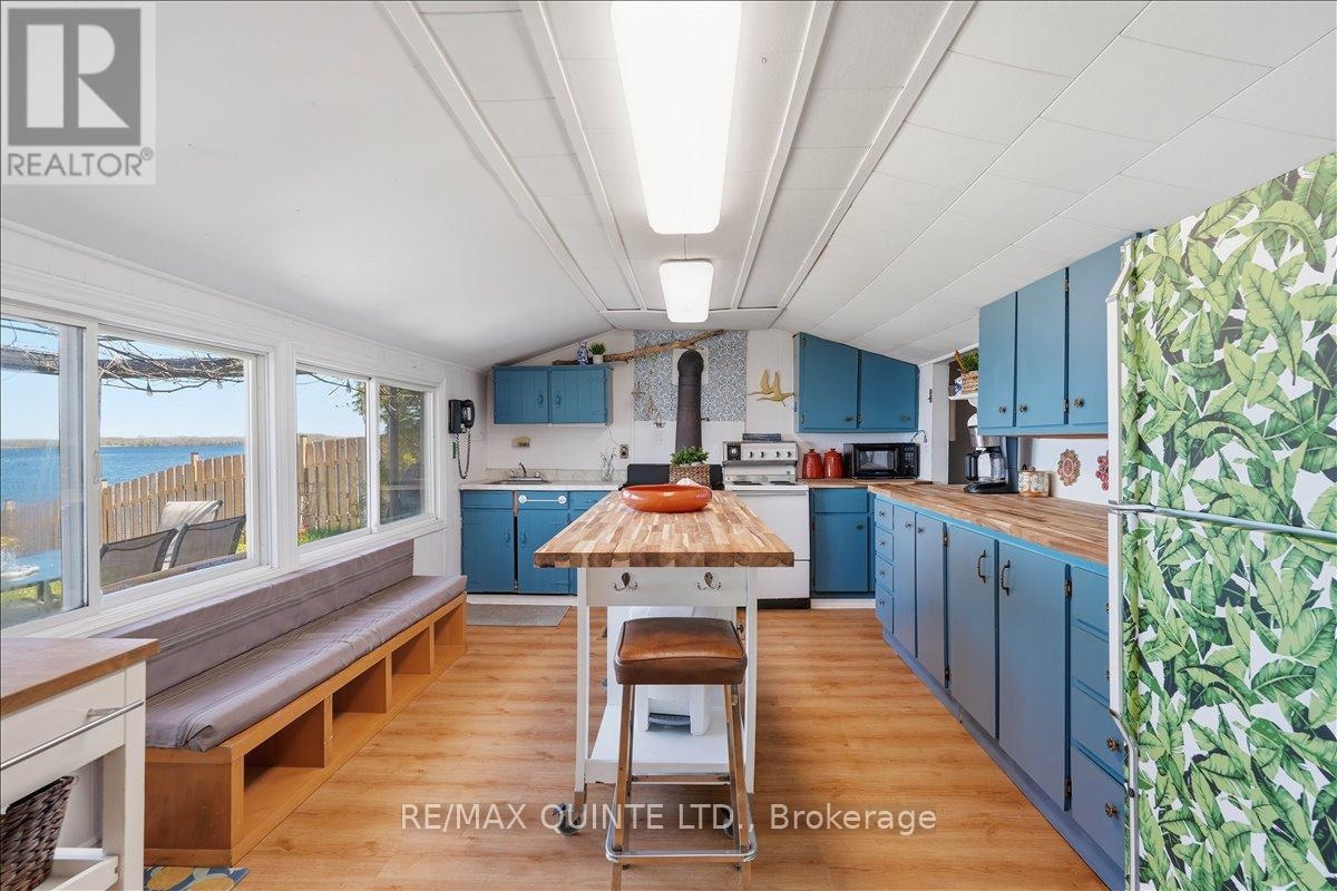 1765 Big Island Road N, Prince Edward County, Ontario  K0K 1W0 - Photo 14 - X13123694