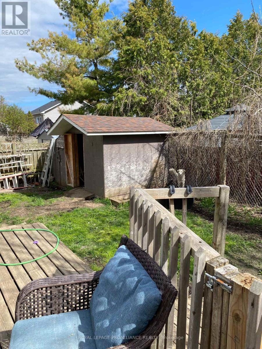 49 Crown Street, Quinte West, Ontario  K8V 1P1 - Photo 12 - X13122428