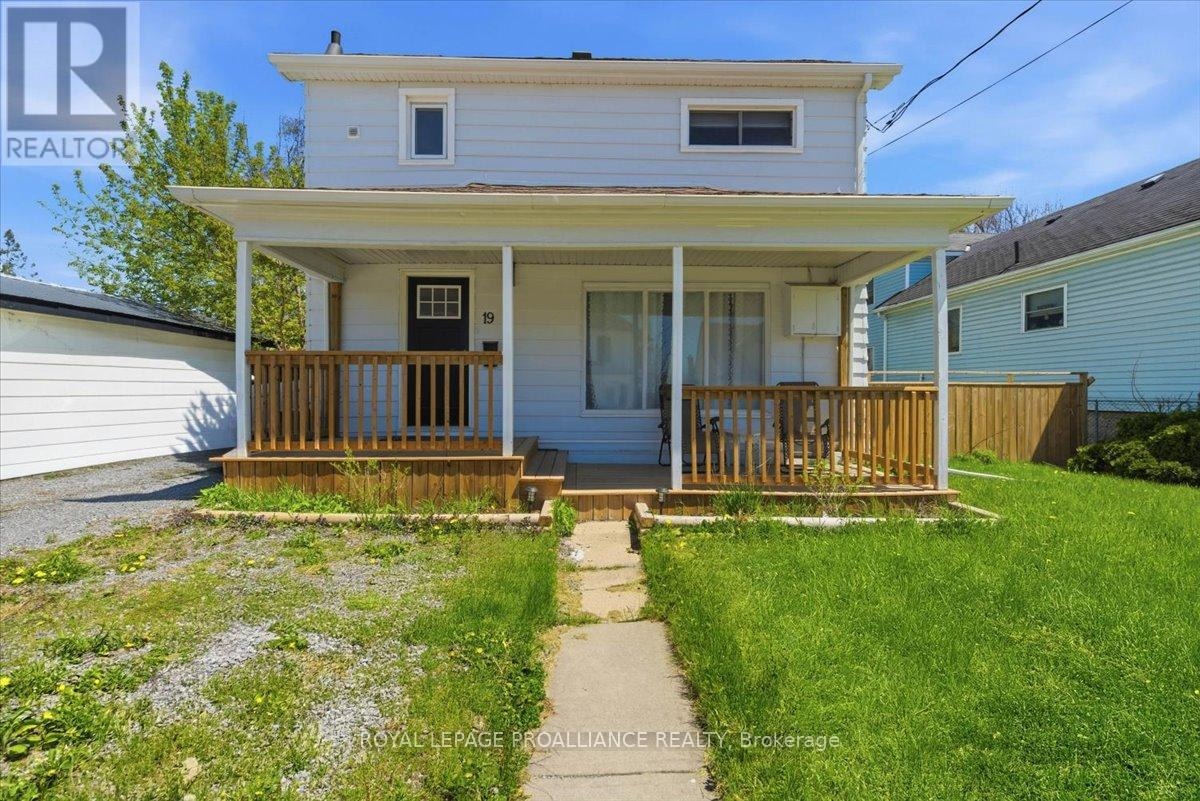 19 Boswell Street, Belleville, Ontario  K8P 3K7 - Photo 2 - X13124500