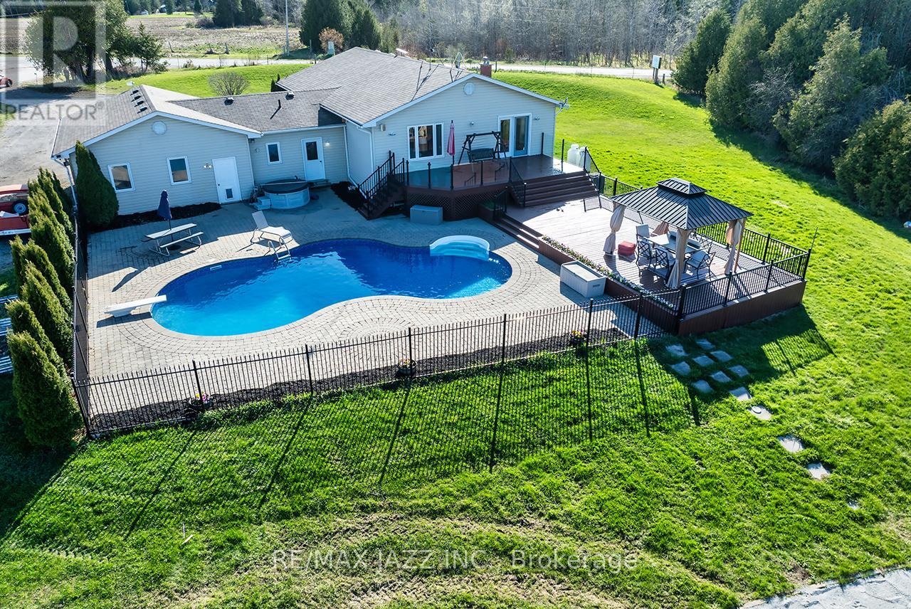 3 Royal Oak Road, Kawartha Lakes, Ontario  K0M 2J0 - Photo 1 - X13124568