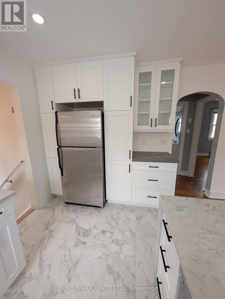 20 Wellington Crescent, Belleville, Ontario  K8P 1E1 - Photo 6 - X13124726