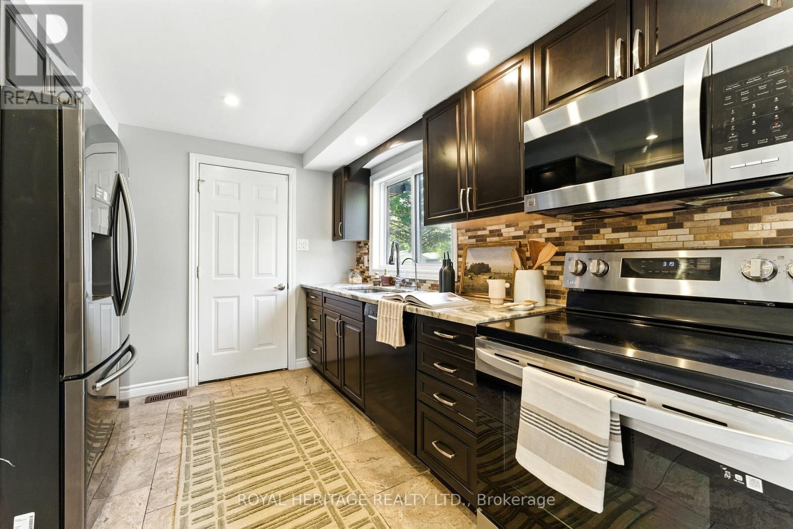 35 Aspen Valley Crescent, Guelph, Ontario  N1G 3Z9 - Photo 10 - X13126176