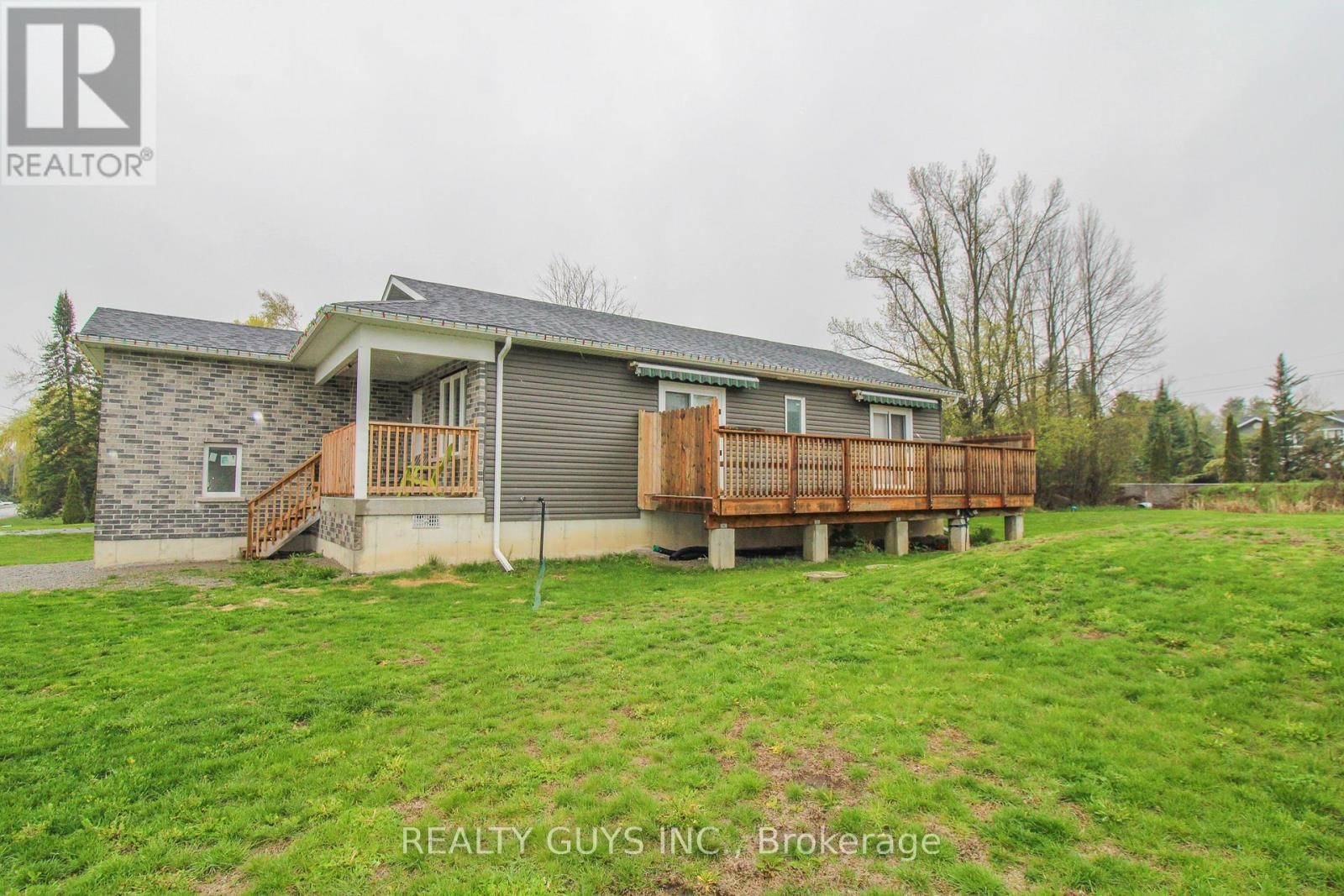 223 Crosby Drive, Kawartha Lakes, Ontario  K0M 1A0 - Photo 2 - X12917898