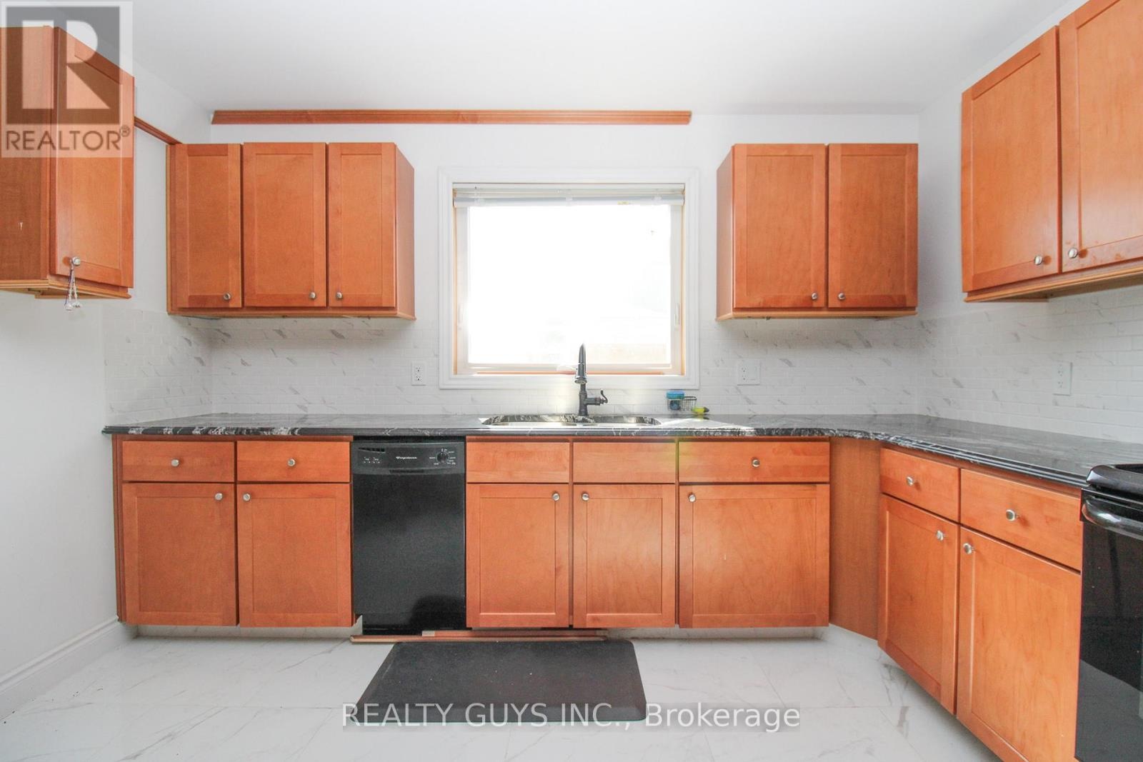 223 Crosby Drive, Kawartha Lakes, Ontario  K0M 1A0 - Photo 20 - X12917898