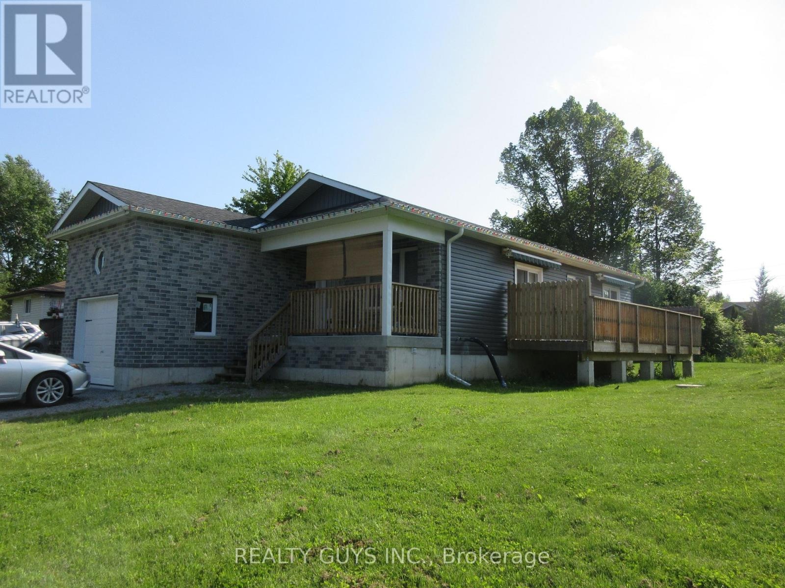 223 Crosby Drive, Kawartha Lakes, Ontario  K0M 1A0 - Photo 1 - X12917898